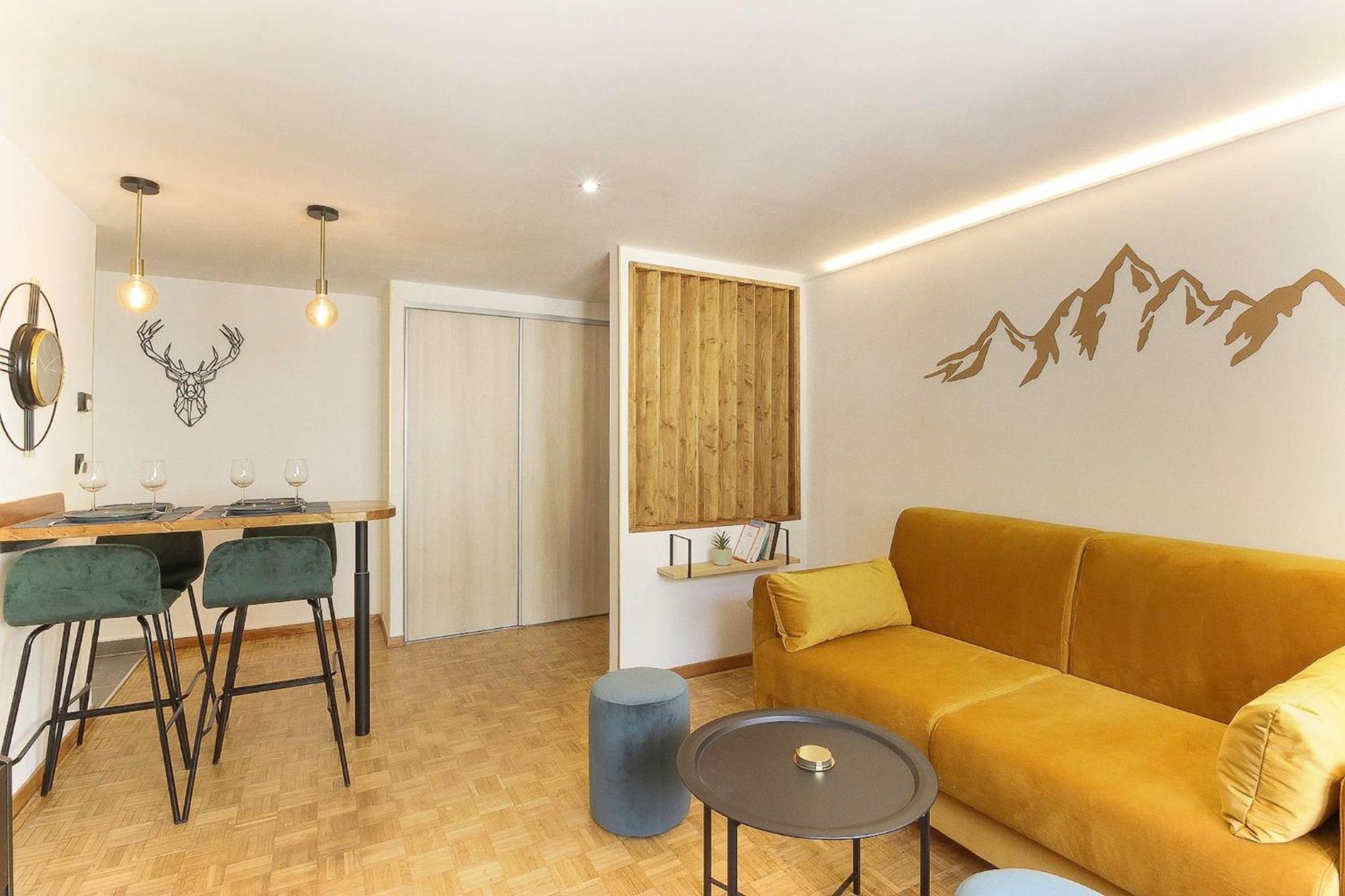 Bellevarde Apt - Newly Renovated - Central - Beside Tmb Start/End Les Houches Bagian luar foto